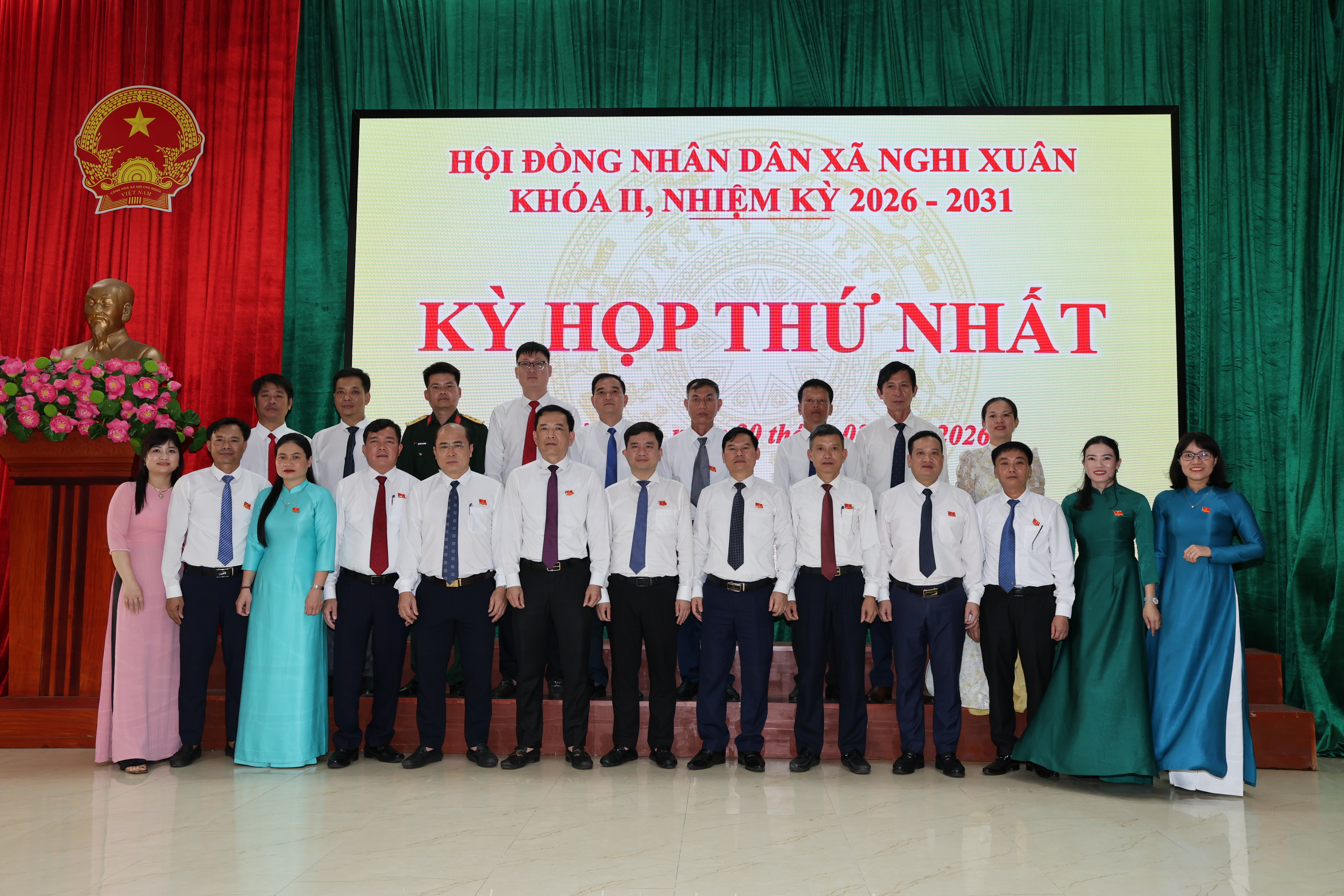 Kỳ họp thứ nhất HĐND xã Nghi Xuân khóa II bầu các chức danh, thông qua nhiều nội dung quan trọng
