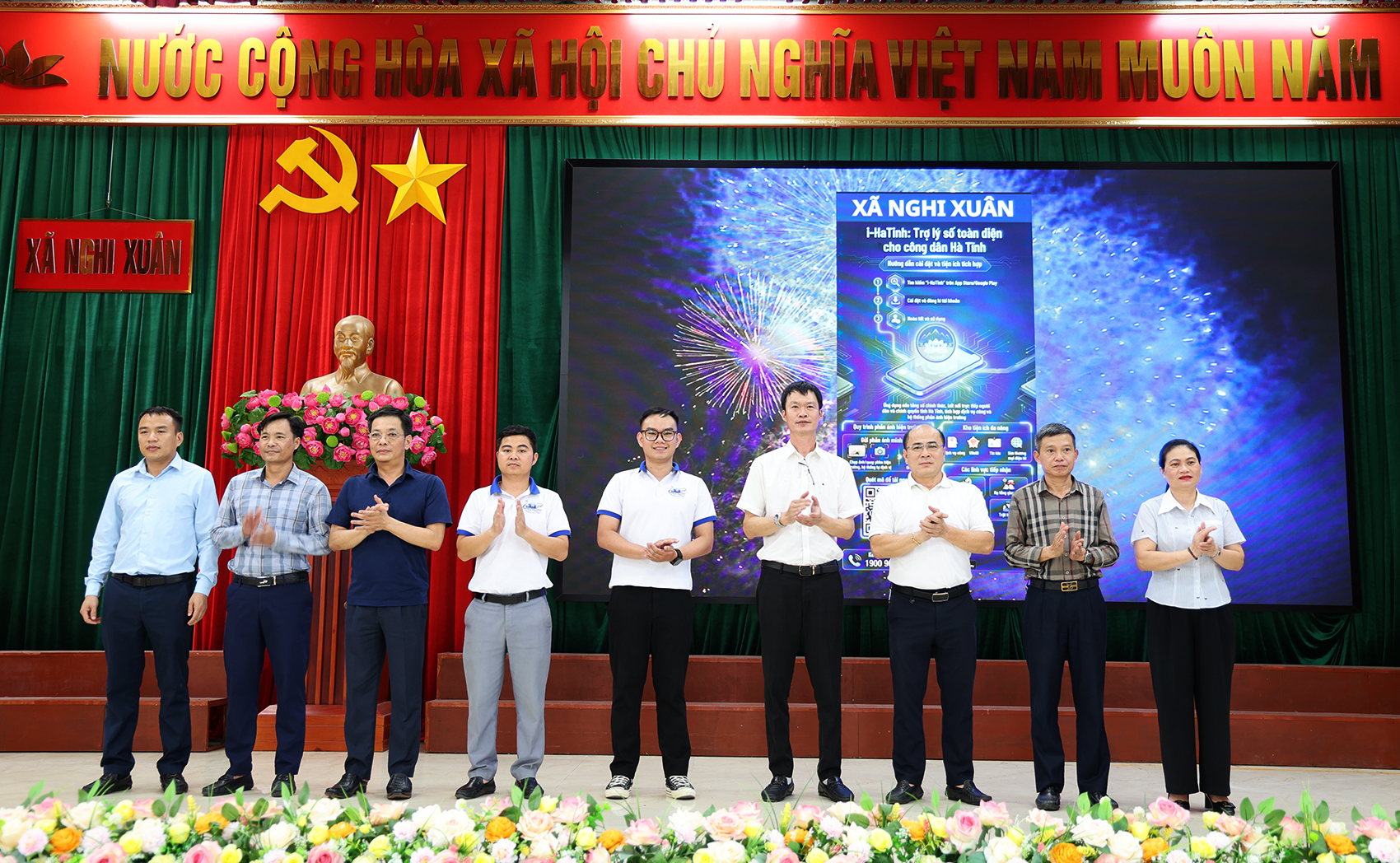 Triển khai ứng dụng i-HaTinh cho cán bộ, người dân xã Nghi Xuân