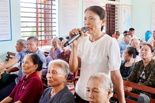 Đại biểu HĐND xã tiếp xúc cử tri tại khu vực Xuân Viên 
