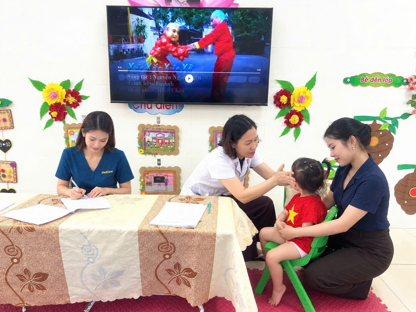 Hành trình chăm sóc sức khỏe cho 1.207 trẻ tại Trường Mầm non Nghi Xuân