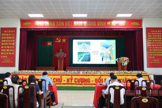 Nghi Xuân kết nối 39 điểm cầu Hội nghị học tập, quán triệt và triển khai thực hiện các nghị quyết, chỉ thị của Trung ương và của tỉnh. 