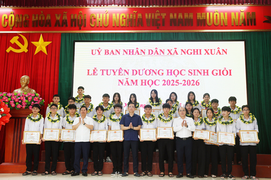 Xã Nghi Xuân tuyên dương 140 học sinh giỏi năm học 2025-2026
