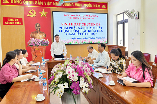 Chi bộ Ủy ban Kiểm tra Đảng ủy xã Nghi Xuân tổ chức sinh hoạt chuyên đề: Giải pháp nâng cao chất lượng công tác kiểm tra, giám sát ở chi bộ.