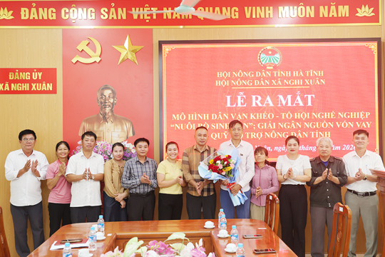 Hội Nông dân xã Nghi Xuân ra mắt mô hình Dân vận khéo và tổ hội nông dân nghề nghiệp “Chăn nuôi bò sinh sản”