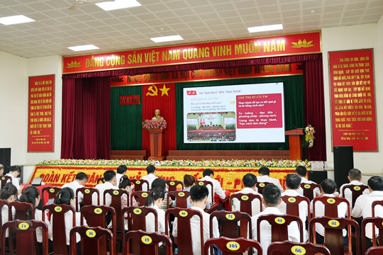 Xã Nghi Xuân tham dự Hội nghị toàn quốc quán triệt, triển khai một số nghị quyết, chỉ thị của Bộ Chính trị. 