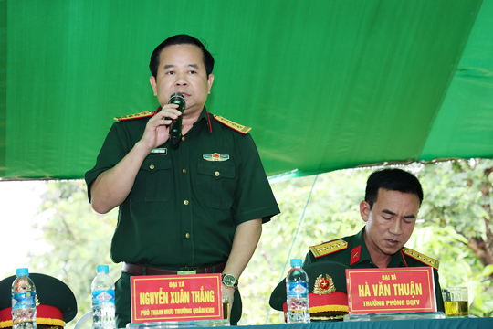  Phó Tham mưu trưởng Quân khu 4 kiểm tra diễn tập tại xã Nghi Xuân 