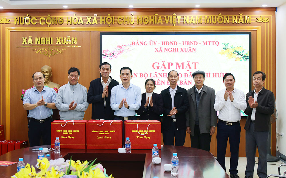 Xã Nghi Xuân gặp mặt cán bộ lãnh đạo đã nghỉ hưu nhân dịp Tết Nguyên đán Bính Ngọ 2026.